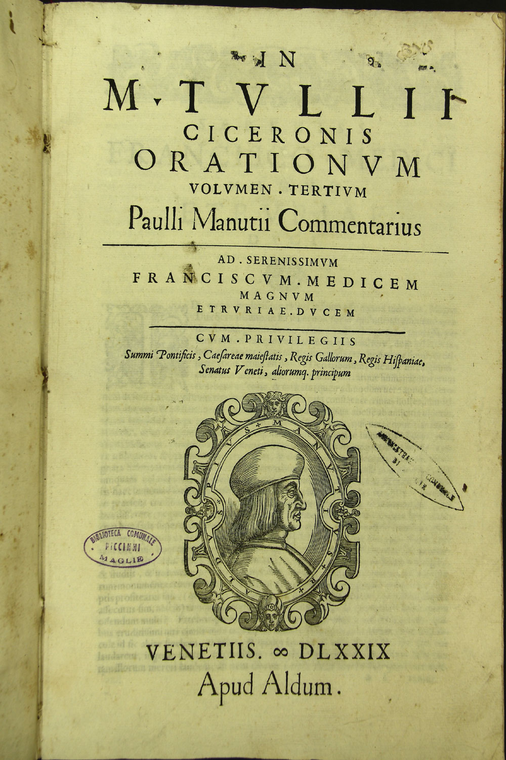  UM1E008917 